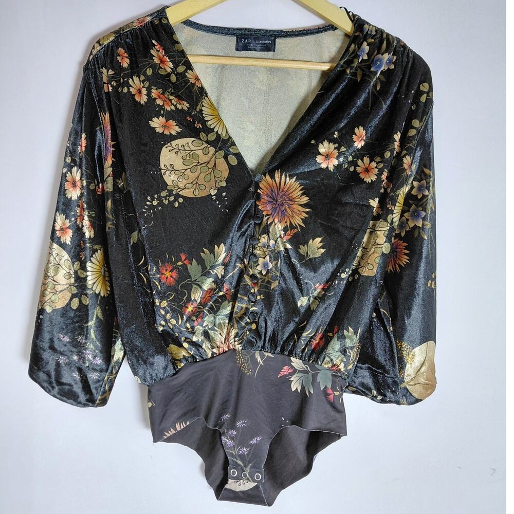 ZARA accessories ZARA Floral Velvet Bodysuit Black 3/4 Sleeve V-Neck Size S